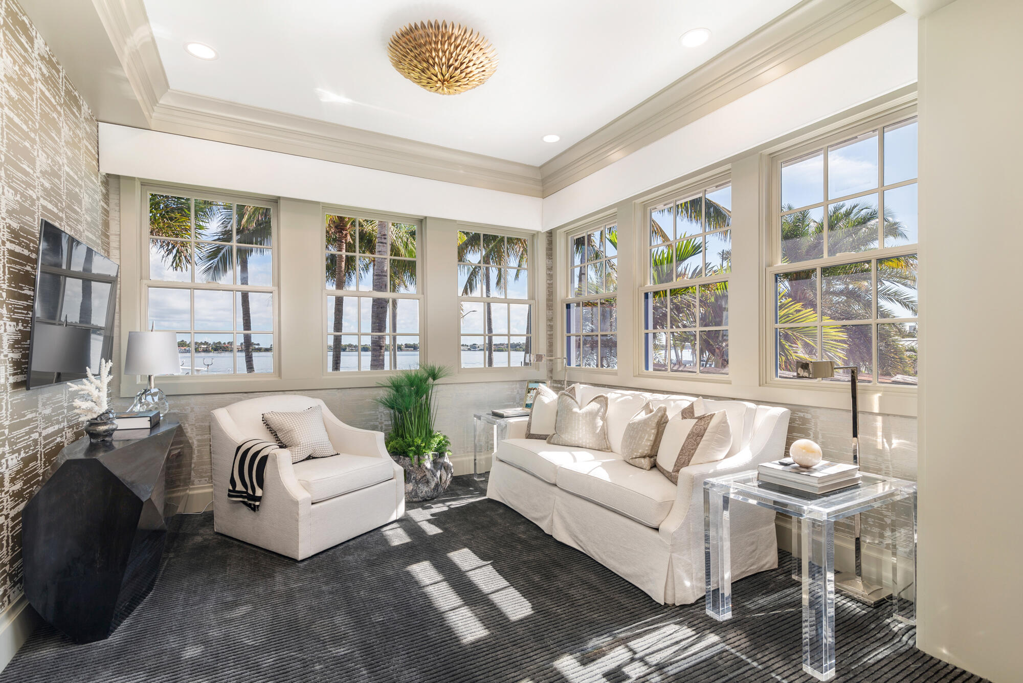 VEST POCKET LAKE WORTH FARMS IN - Residential