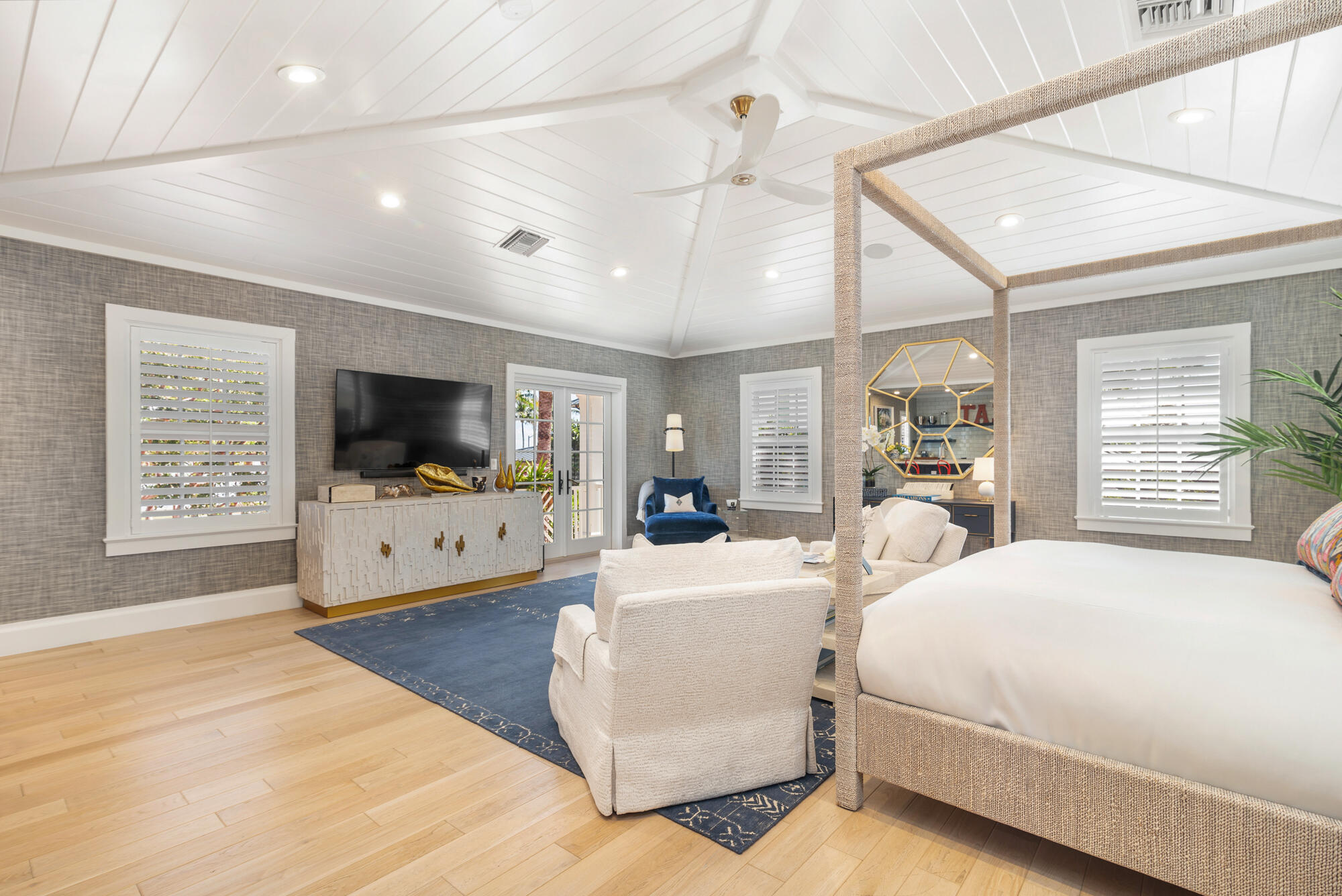 VEST POCKET LAKE WORTH FARMS IN - Residential