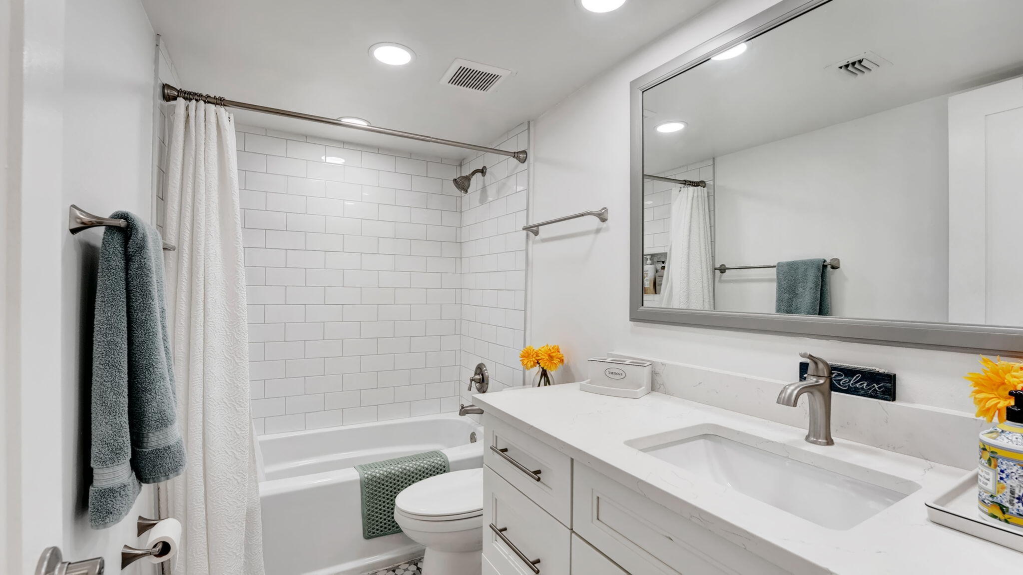 LAVERS DELRAY RACQUET CLUB CONDO - Residential Lease