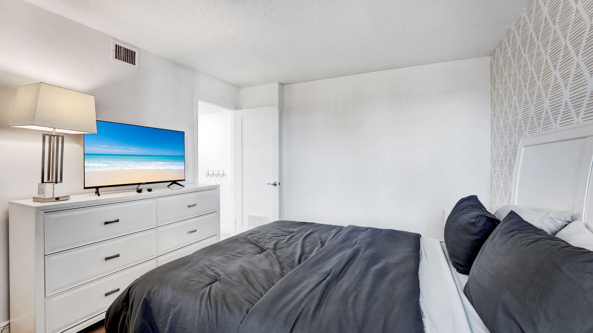 LAVERS DELRAY RACQUET CLUB CONDO - Residential Lease