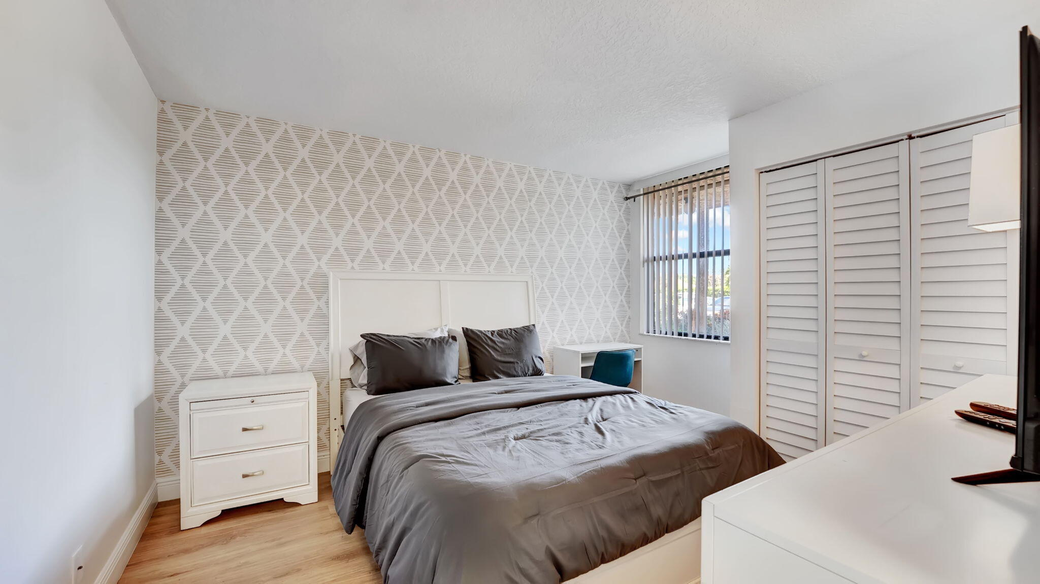 LAVERS DELRAY RACQUET CLUB CONDO - Residential Lease