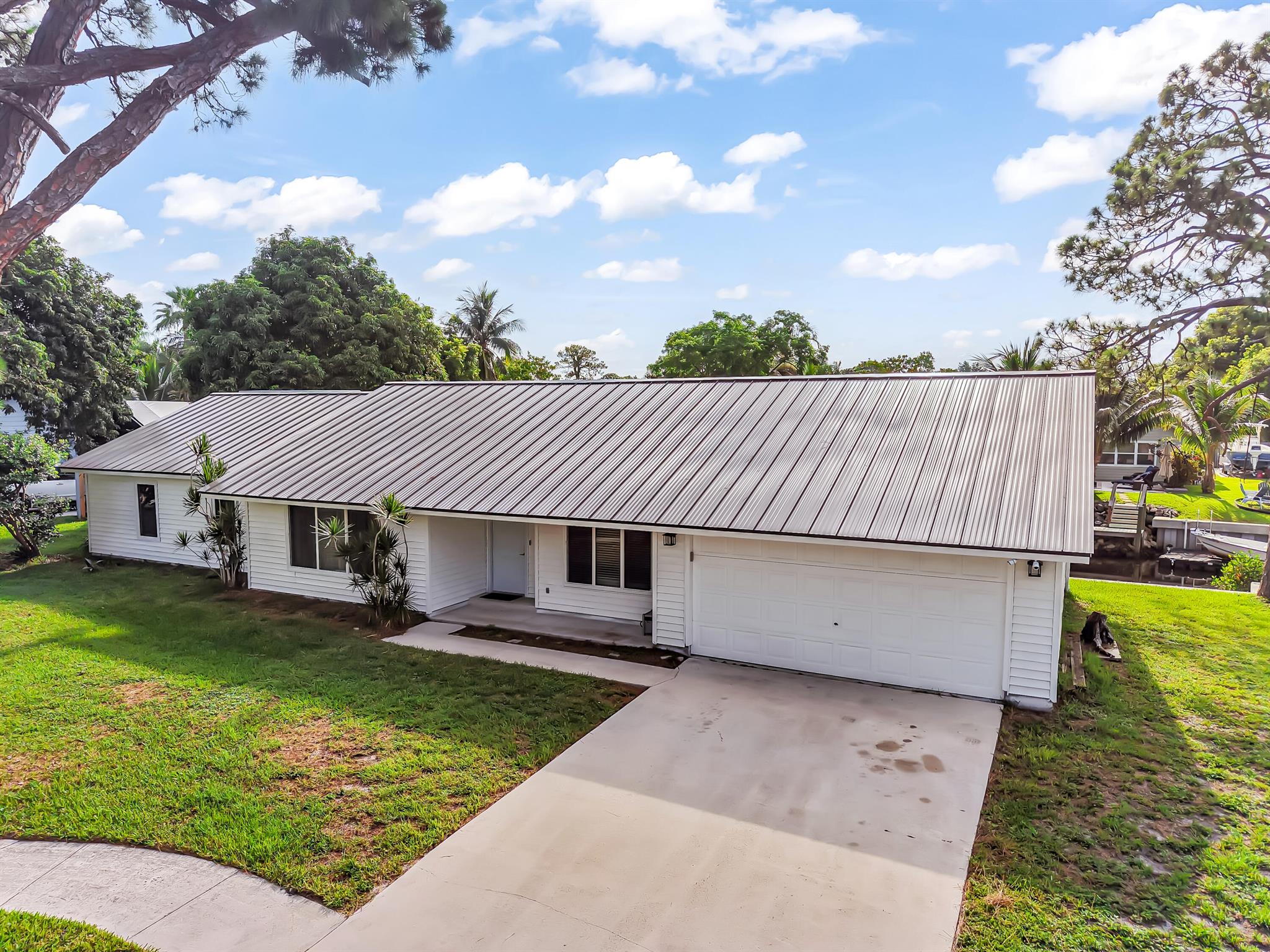 709 Warren Drive