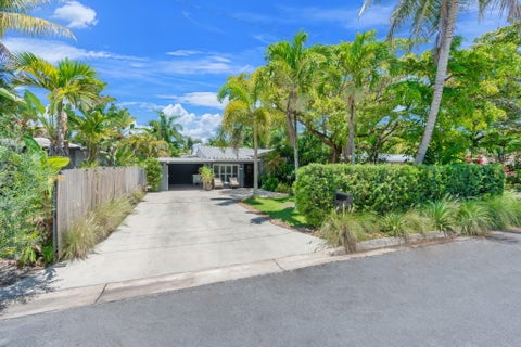 Tiny photo for 1522 NE 17th Terrace, Fort Lauderdale, FL 33304 (MLS # B26046427)