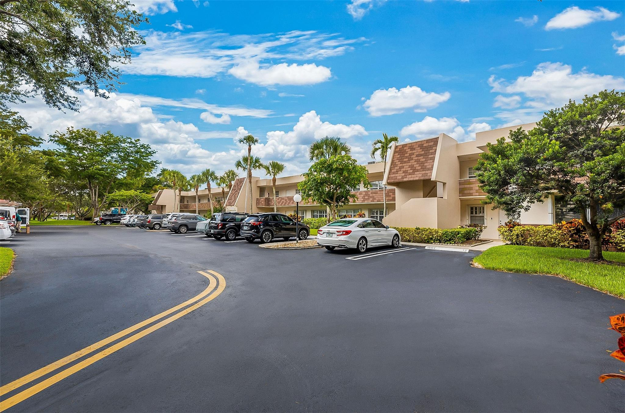 No 74 Palm-Aire Country C - Residential Lease