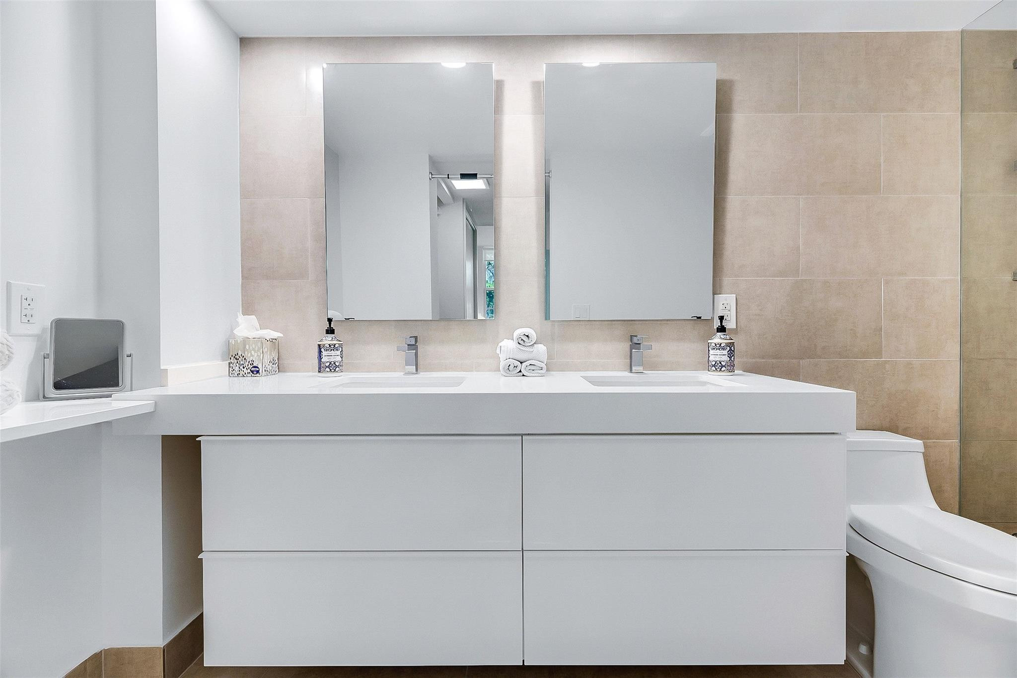 No 74 Palm-Aire Country C - Residential Lease