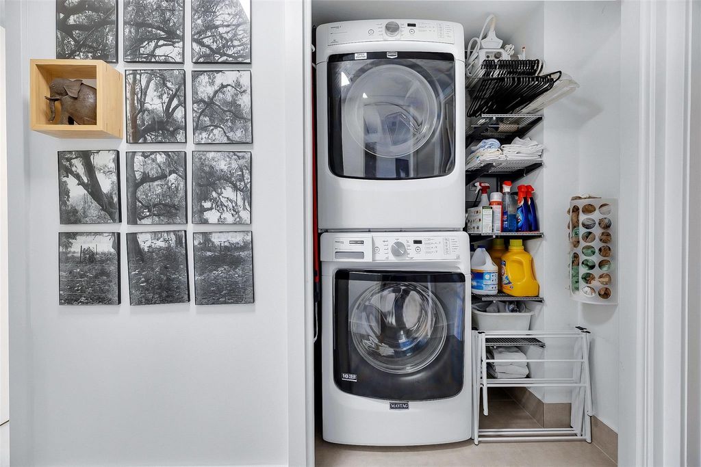 Photo of 3611 Oaks Clubhouse Drive #203, Pompano Beach, FL 33069 (MLS # F10556829)