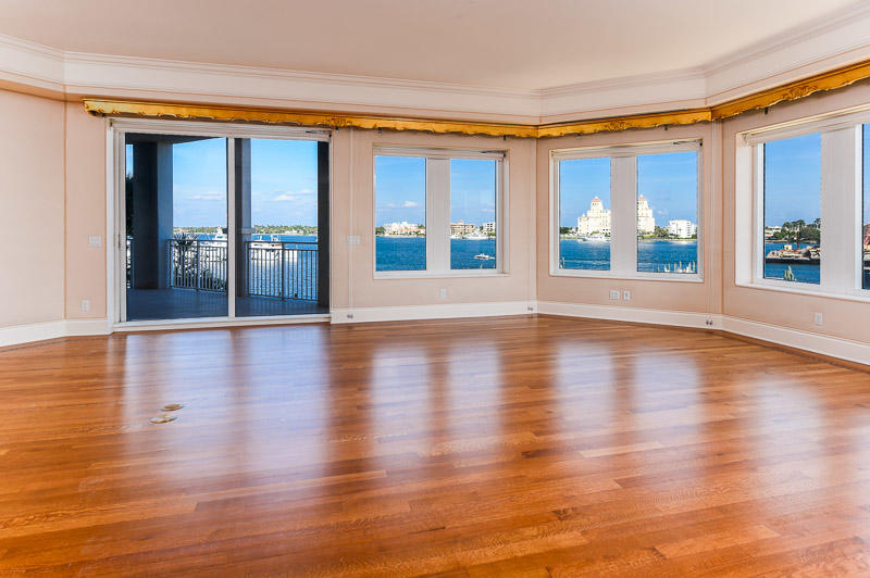 ONE WATERMARK PLACE OF TH - Residential