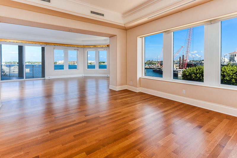 ONE WATERMARK PLACE OF TH - Residential