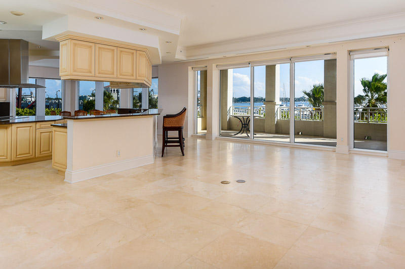 ONE WATERMARK PLACE OF TH - Residential