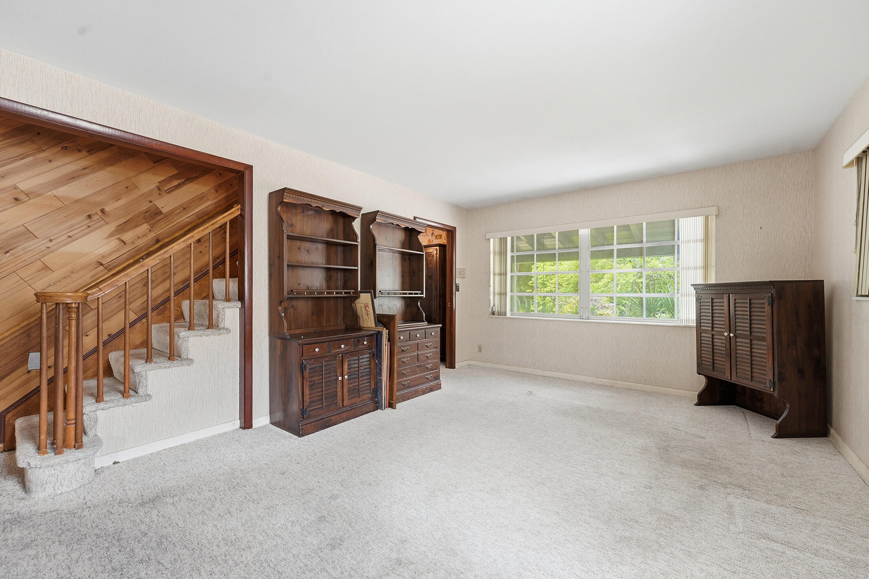 S/D OF 12-45-42, SE 1/4 IN - Residential