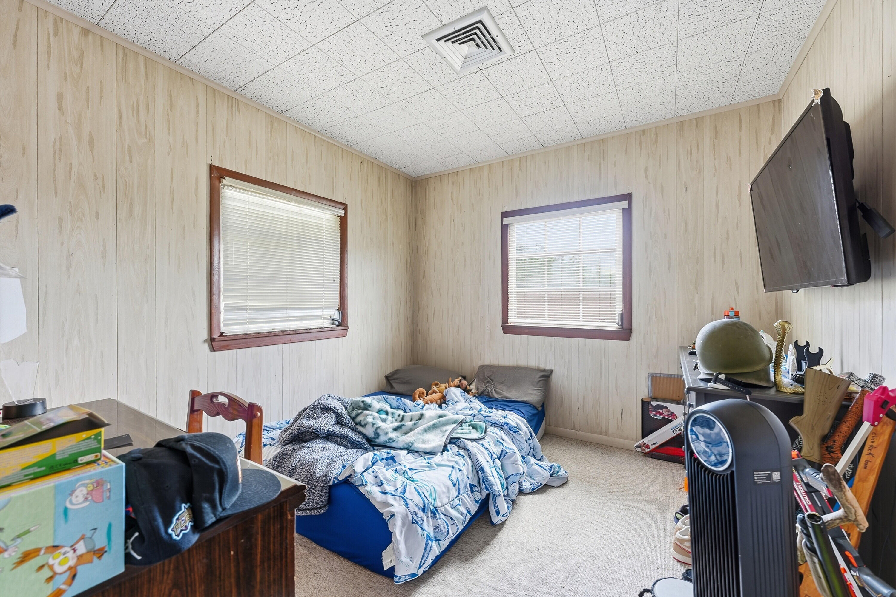 S/D OF 12-45-42, SE 1/4 IN - Residential