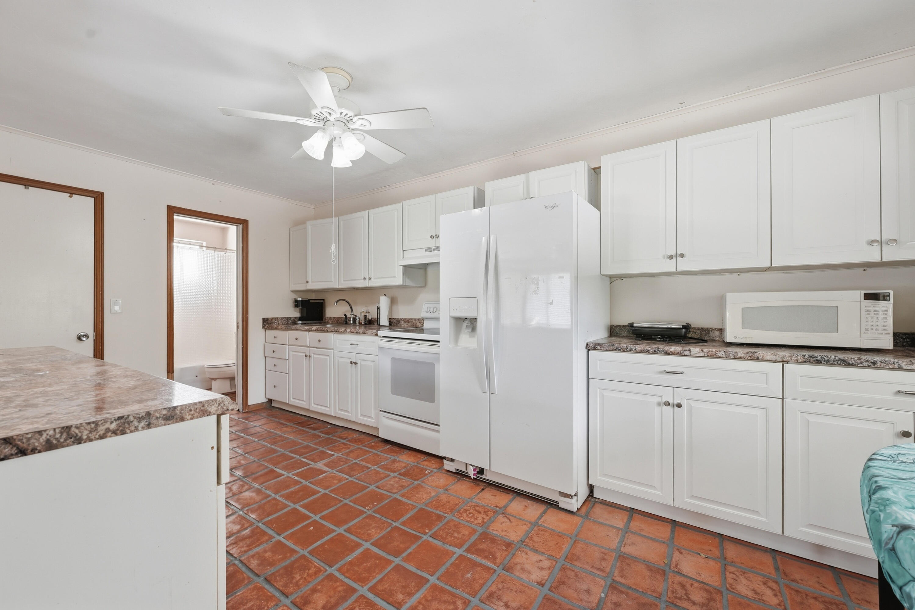 S/D OF 12-45-42, SE 1/4 IN - Residential