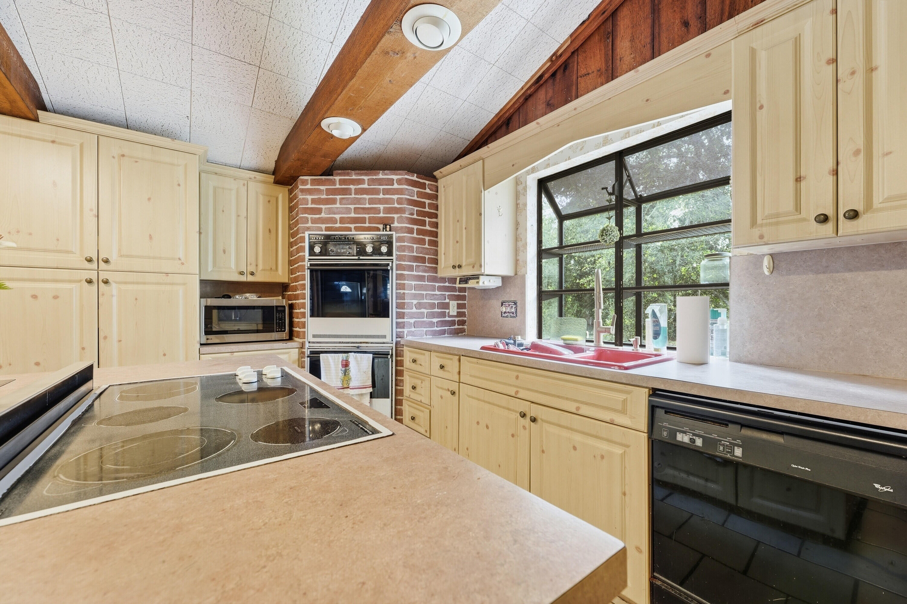 S/D OF 12-45-42, SE 1/4 IN - Residential