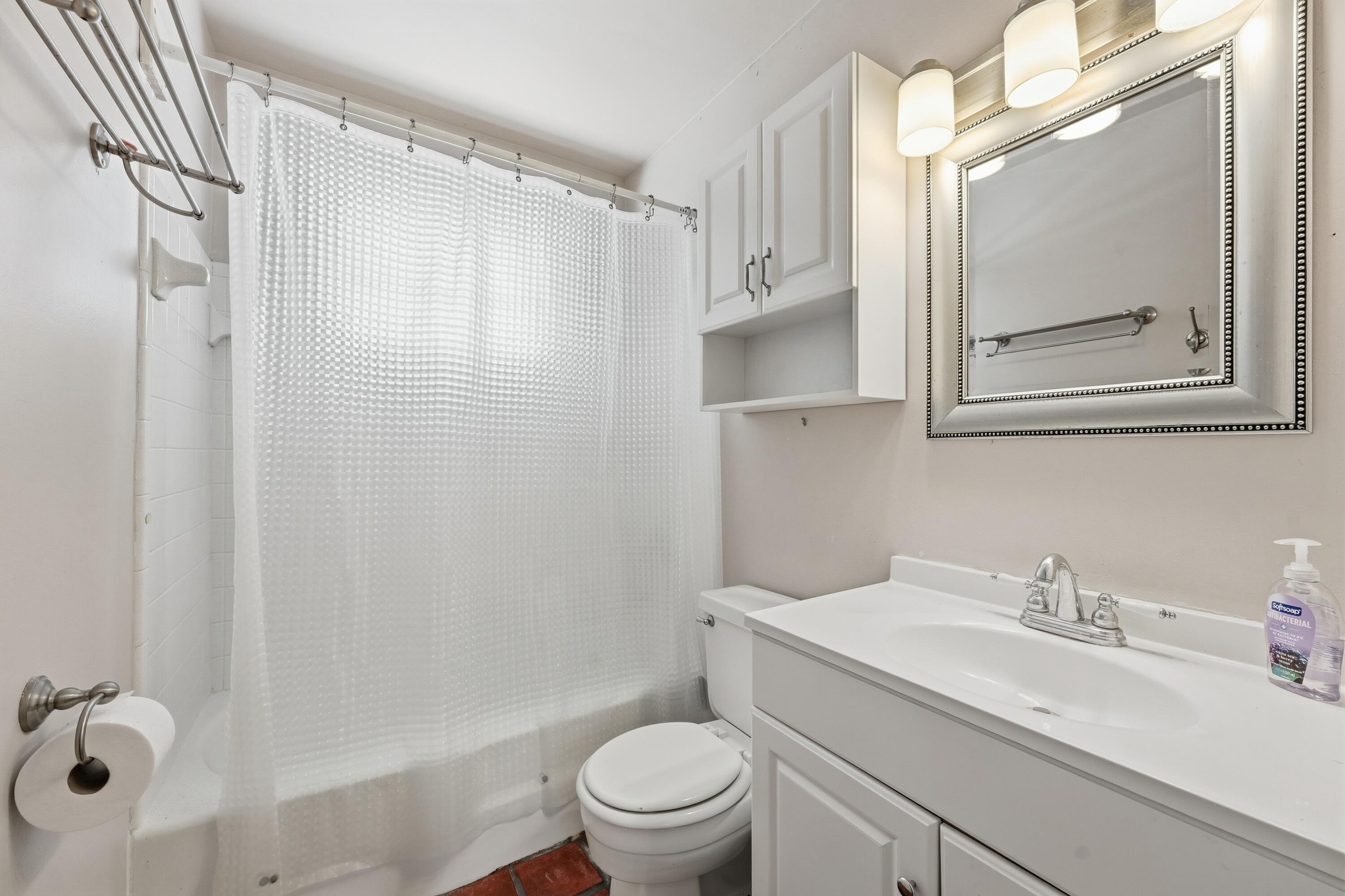 S/D OF 12-45-42, SE 1/4 IN - Residential
