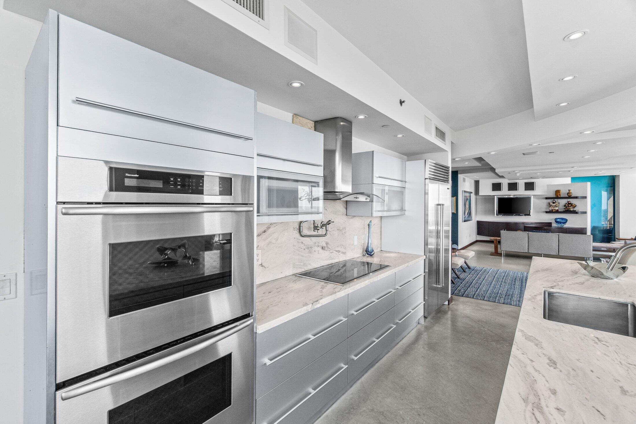 TOSCANA SOUTH CONDO - Residential