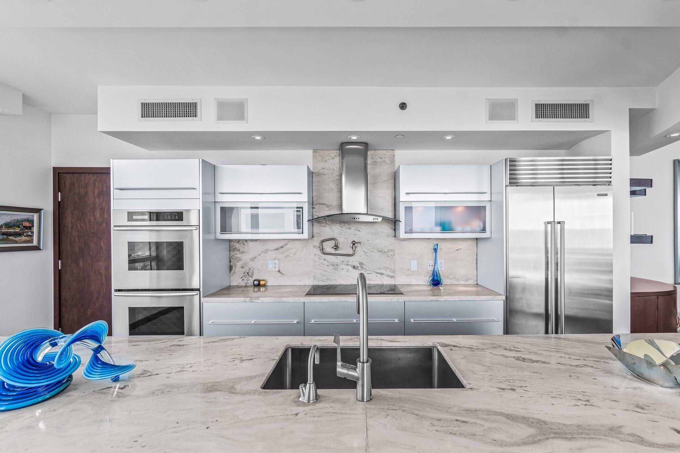 TOSCANA SOUTH CONDO - Residential