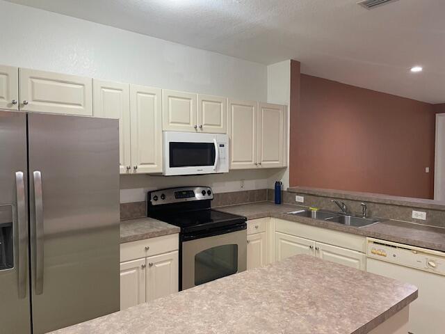 MEDITERRANEA - Residential Lease