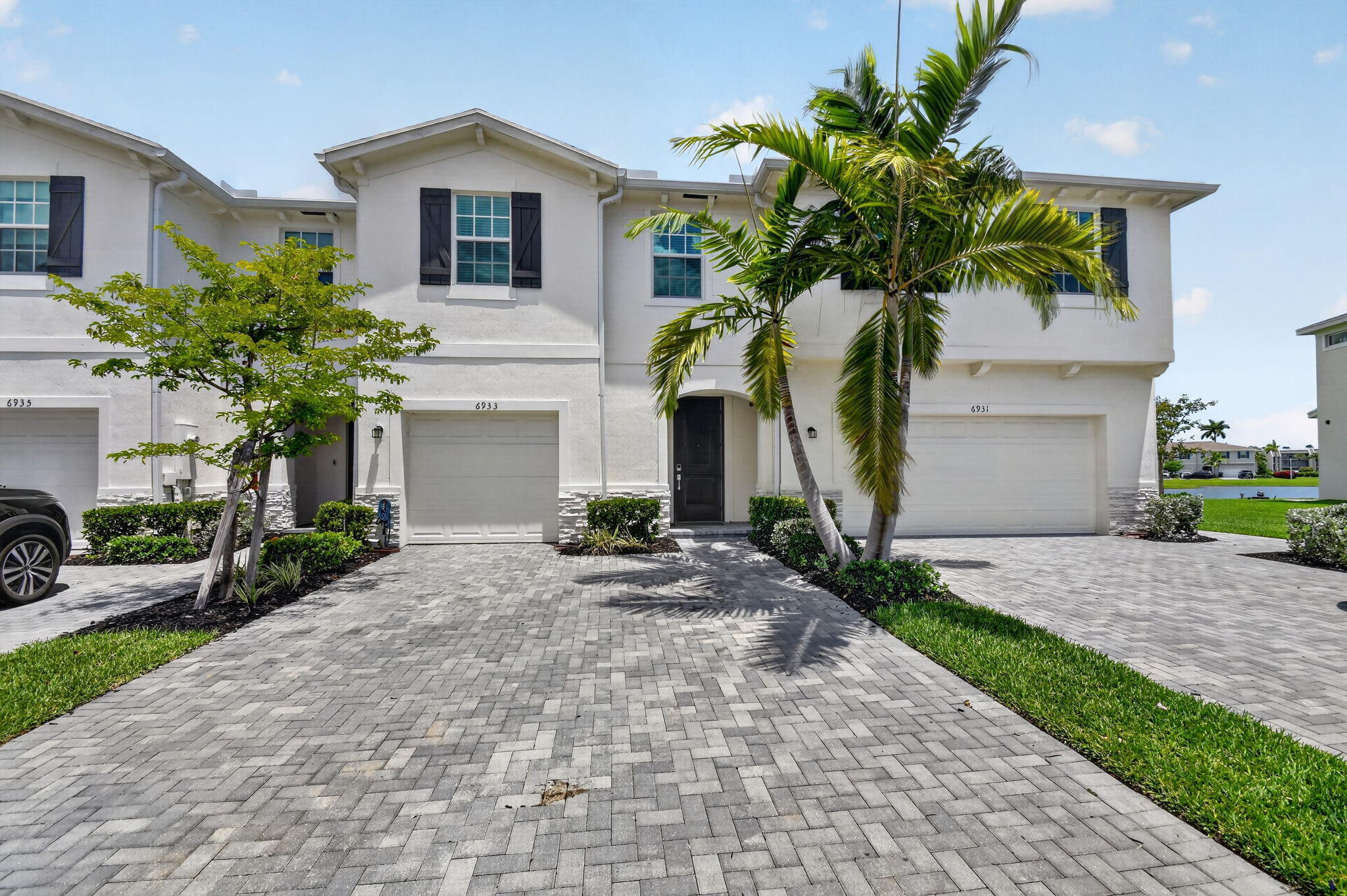 LAKESHORE AT THE FOUNTAINS - Residential