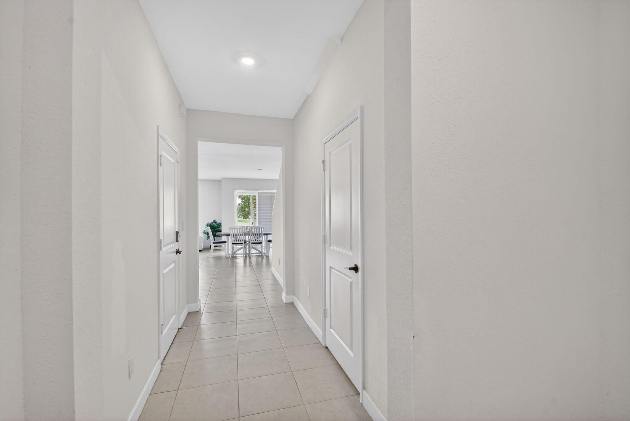LAKESHORE AT THE FOUNTAINS - Residential