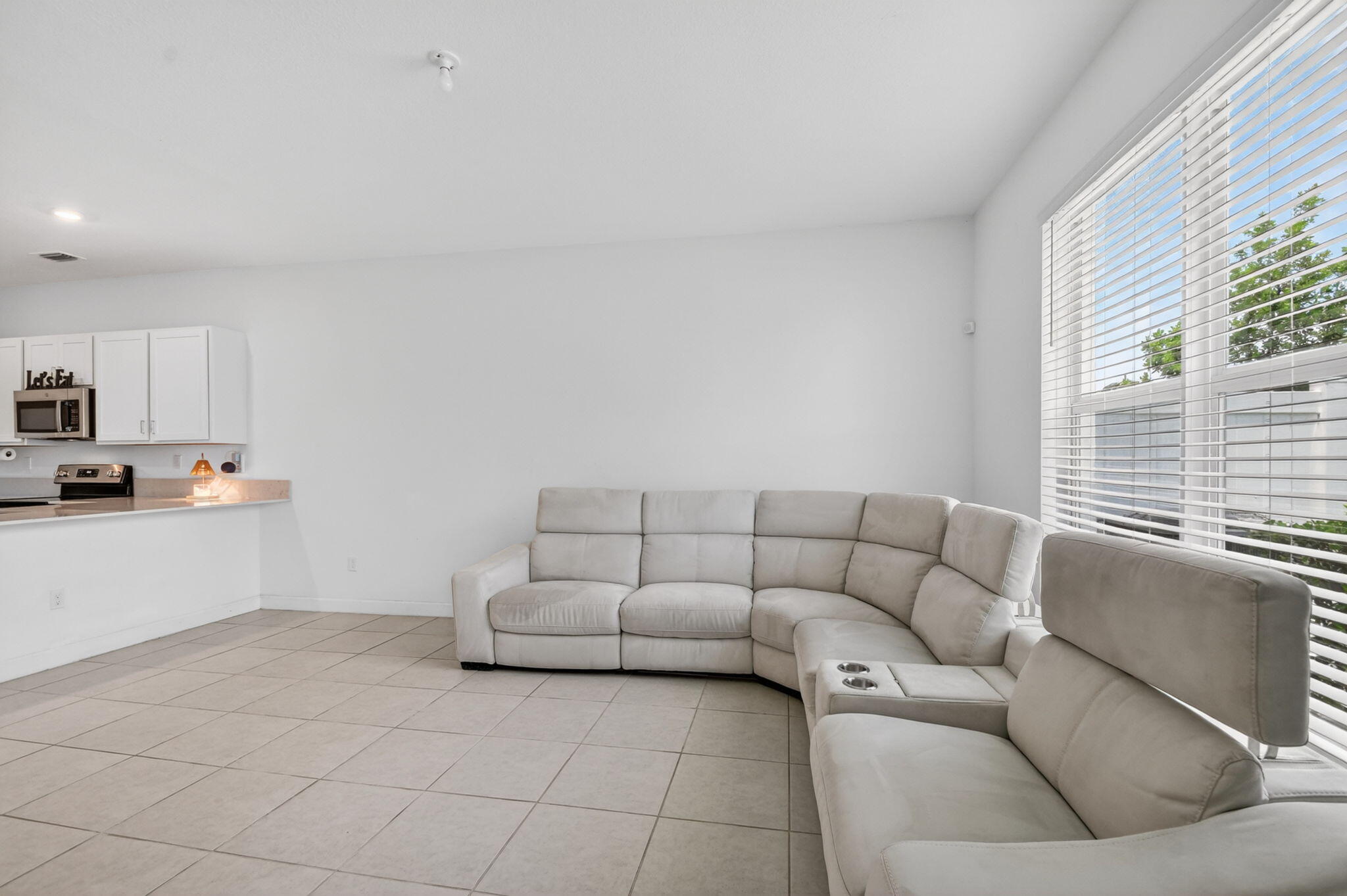 LAKESHORE AT THE FOUNTAINS - Residential