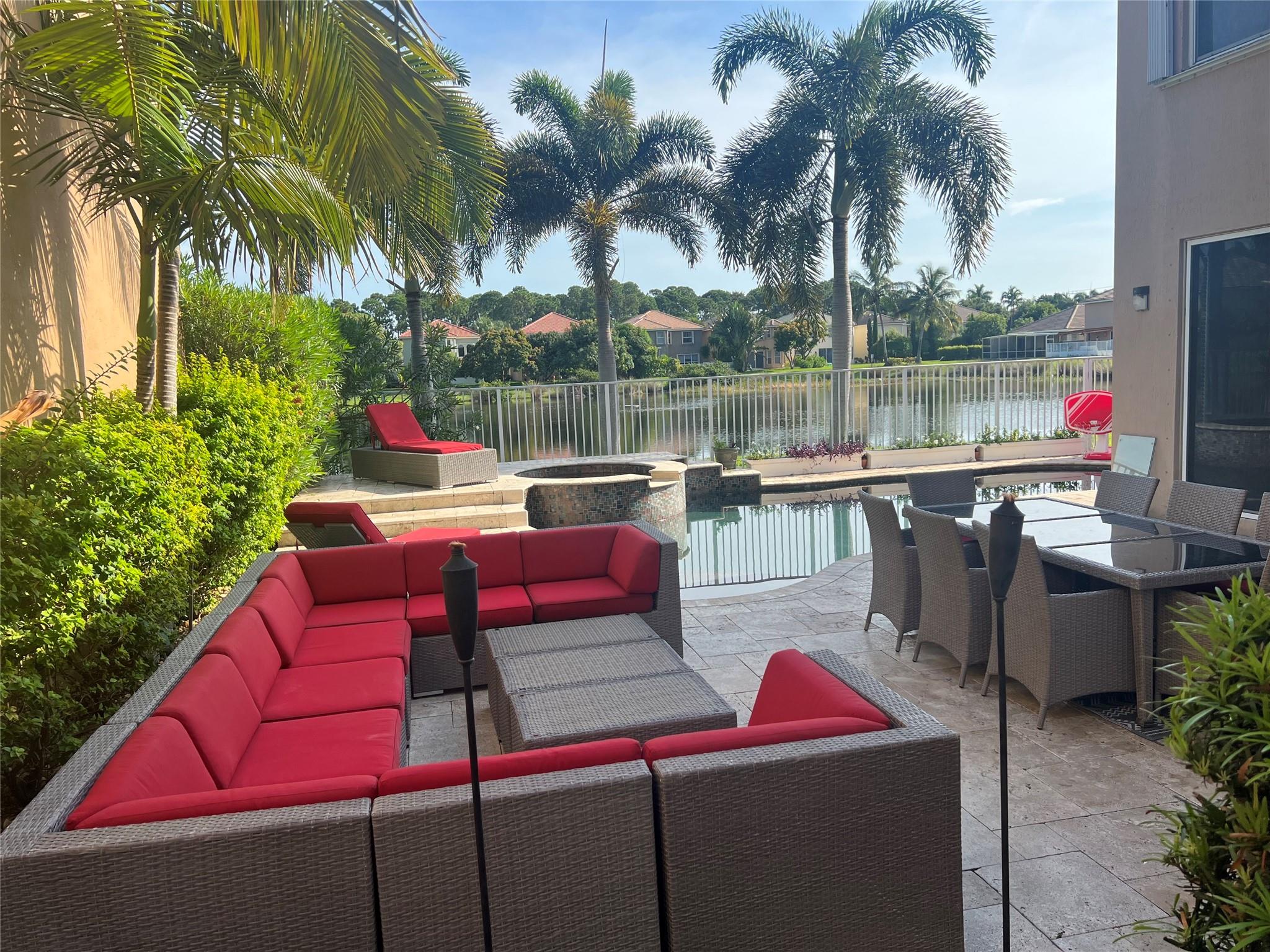 BOYNTON ESTATES 2, The Vi - Residential Lease