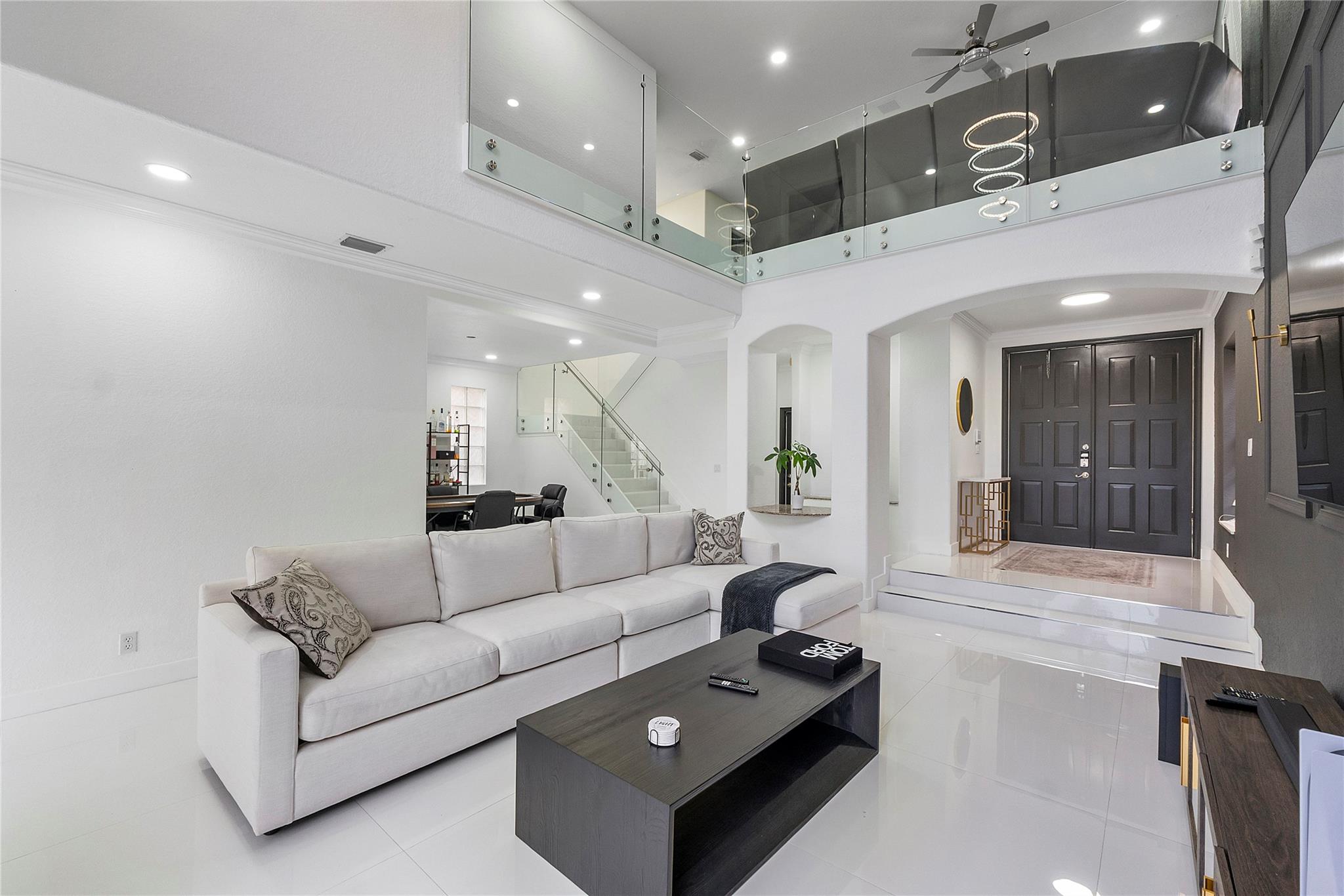 BOYNTON ESTATES 2, The Vi - Residential Lease