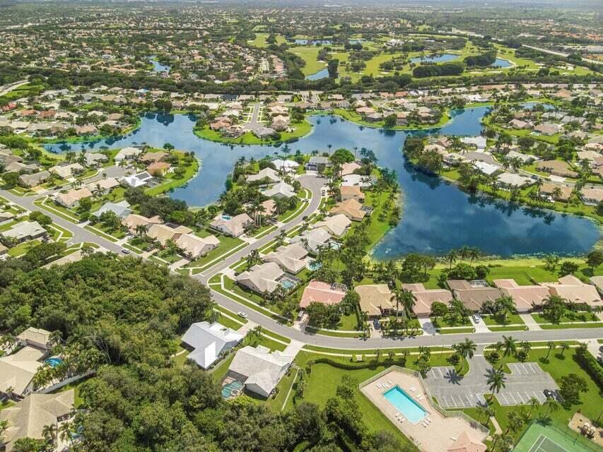 LAKEVIEW ESTATES PH 1 - Residential