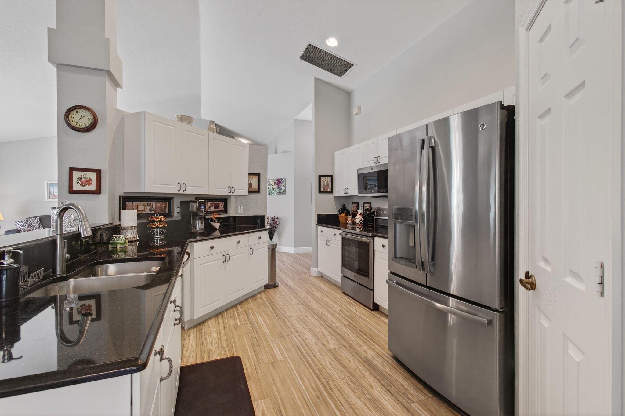 LAKEVIEW ESTATES PH 1 - Residential