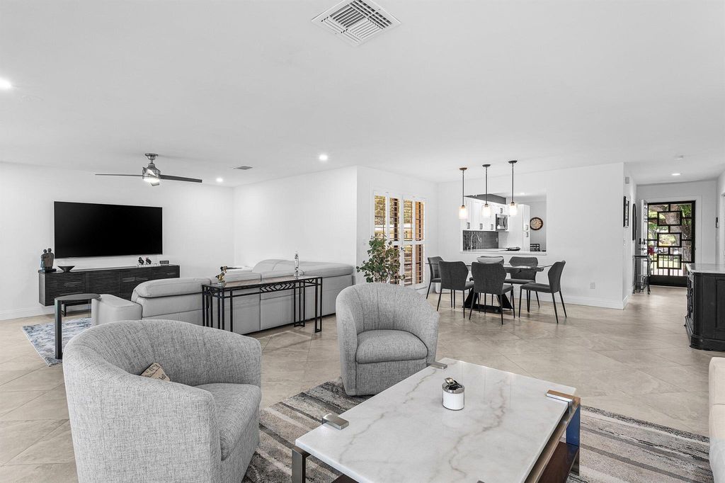 Photo of 36 Westgate Lane #D, Boynton Beach, FL 33436 (MLS # R11117972)