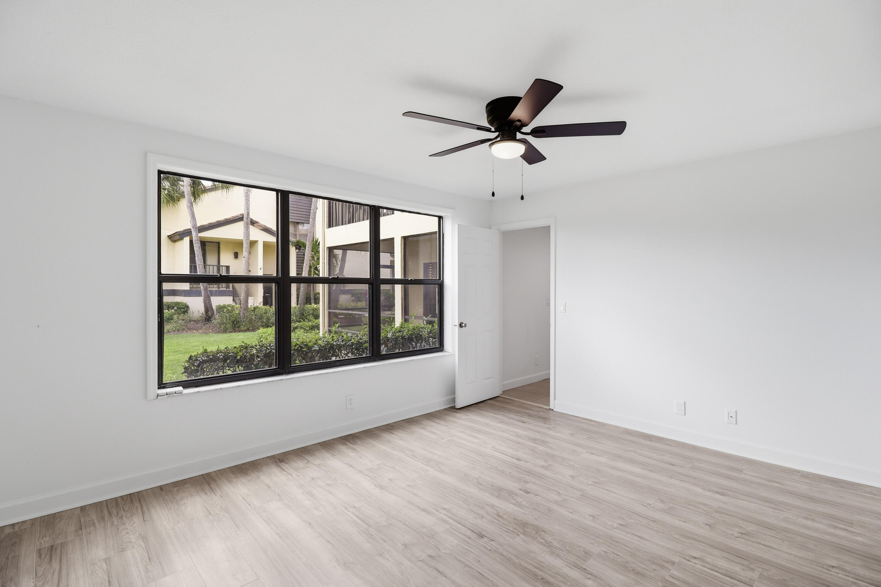 CLUBHOUSE COURT CONDO - Residential
