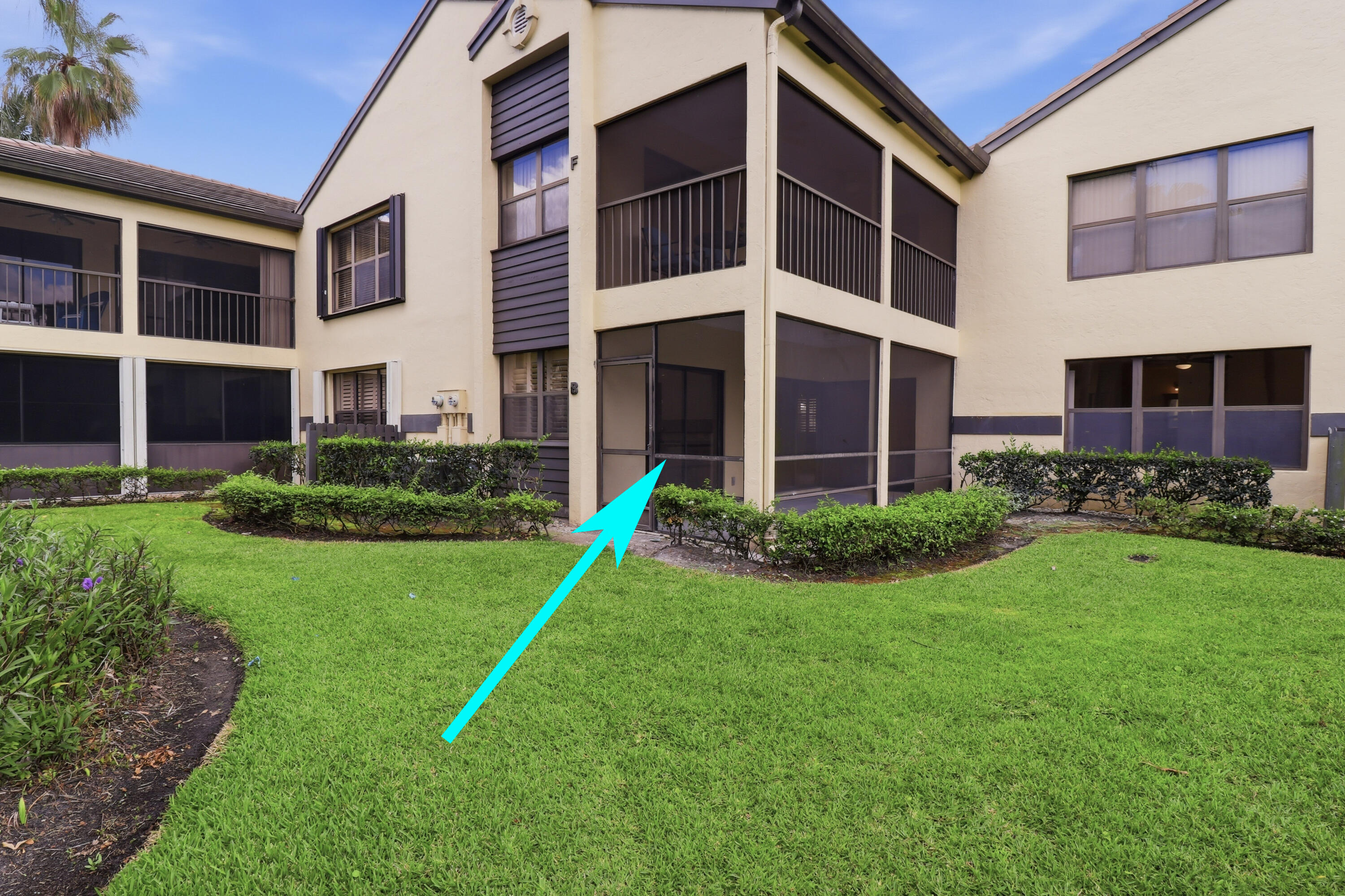 CLUBHOUSE COURT CONDO - Residential