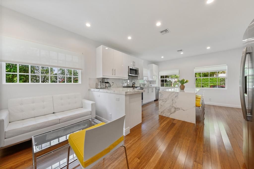 Photo of 220 Indian Road, Palm Beach, FL 33480 (MLS # R10634512)