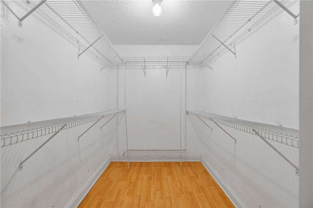 Palm Lakes - Residential