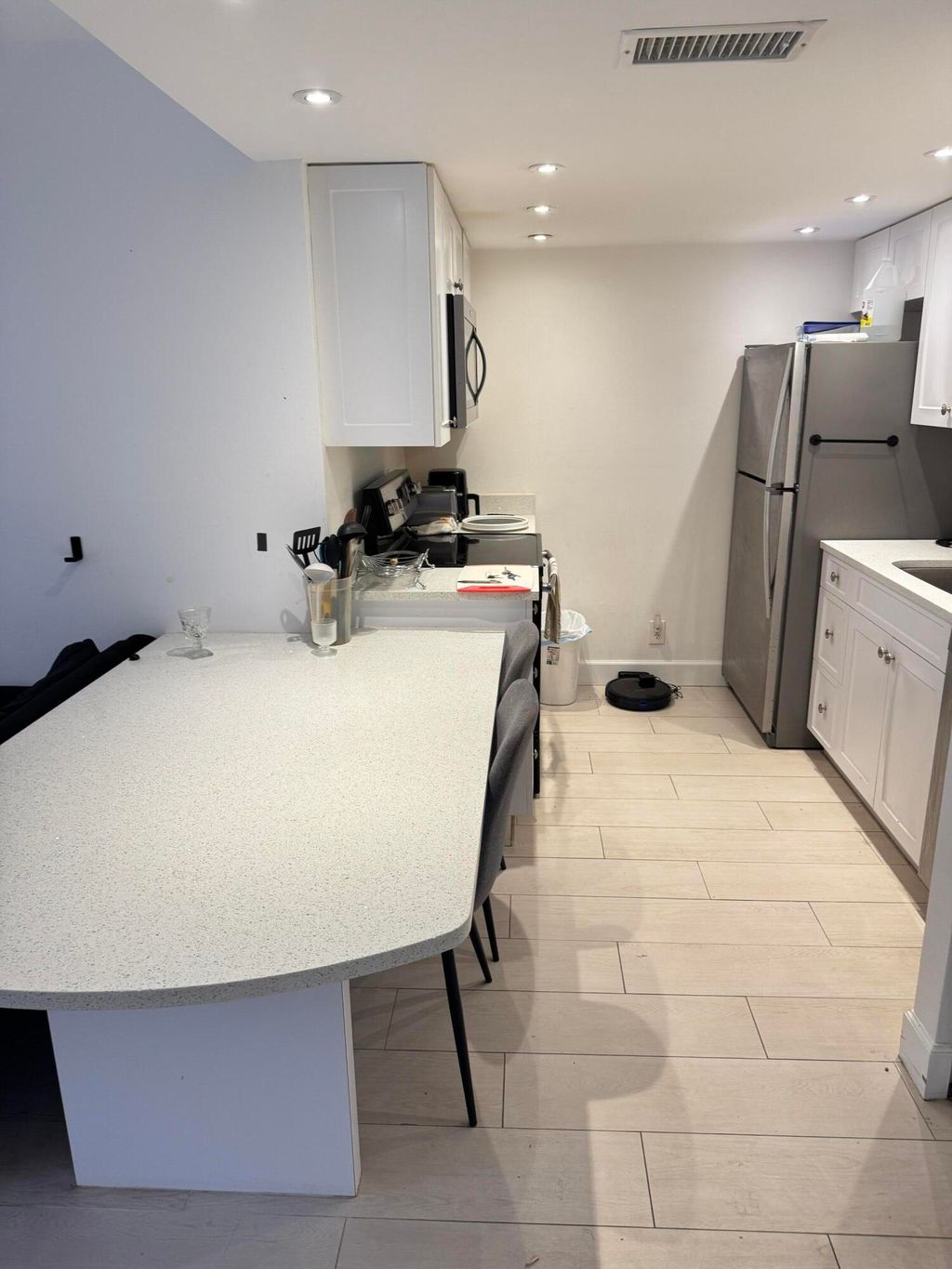 Photo of 612 Executive Center Drive #102, West Palm Beach, FL 33401 (MLS # B26028500)