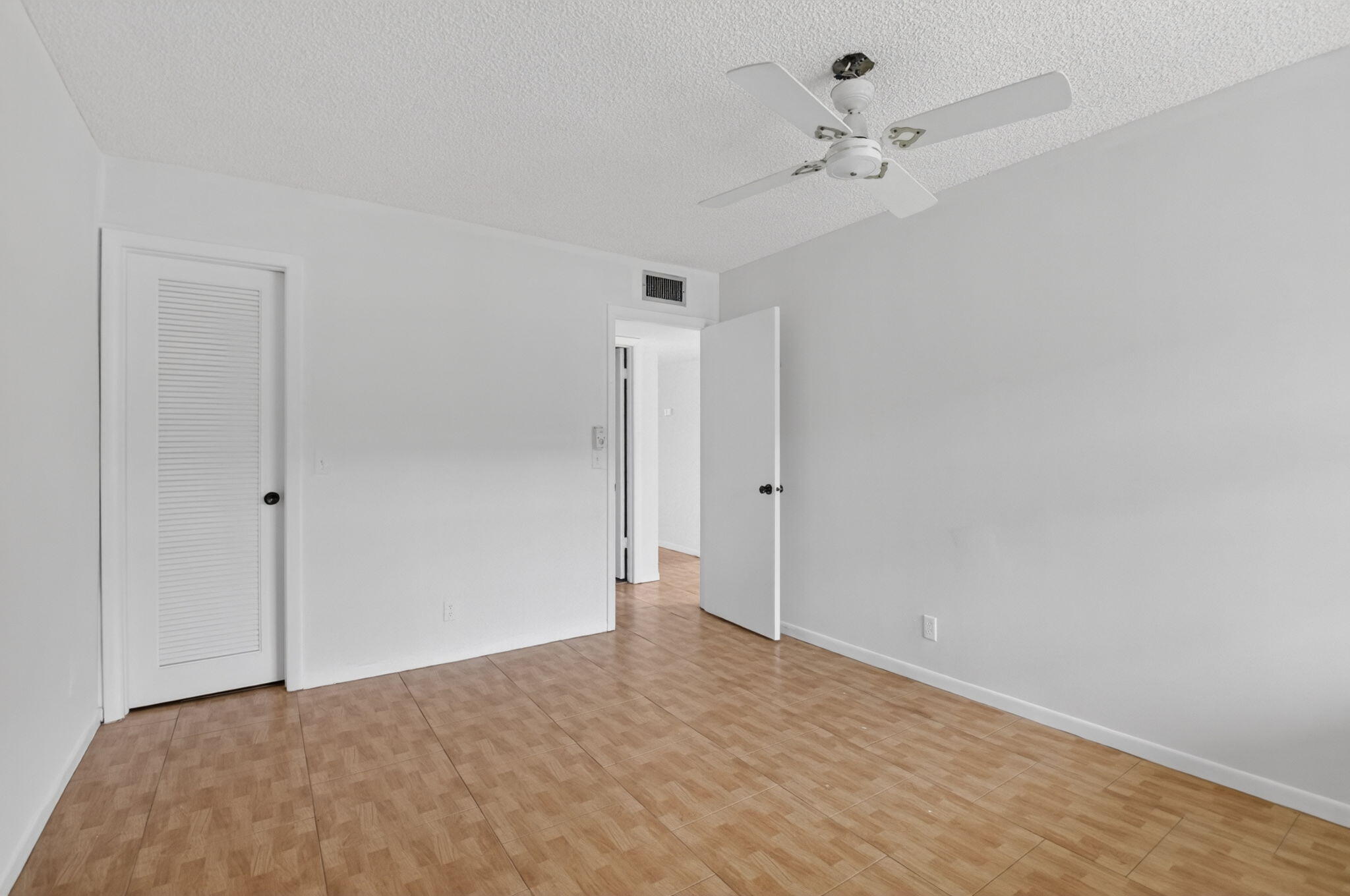 KINGS POINT PIEDMONT CONDOS - Residential