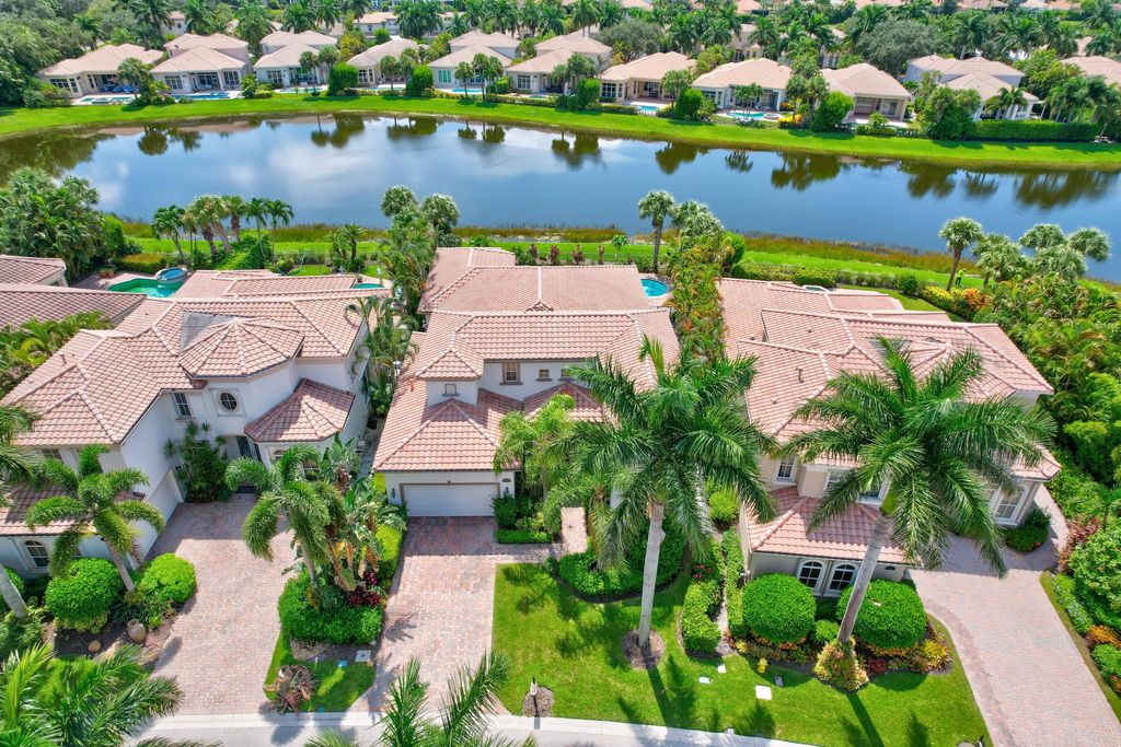 Photo of 113 Siesta Way, Palm Beach Gardens, FL 33418 (MLS # R10922029)