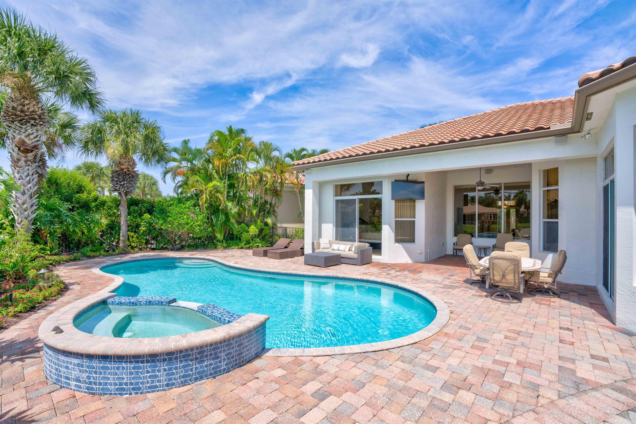 MIRASOL SIESTA - Residential