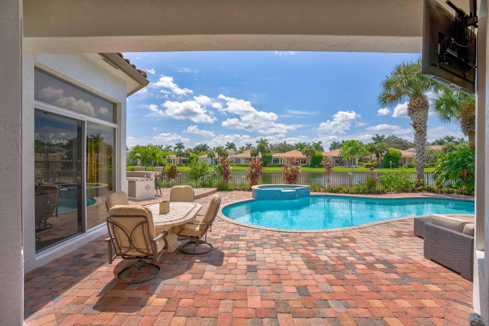 MIRASOL SIESTA - Residential