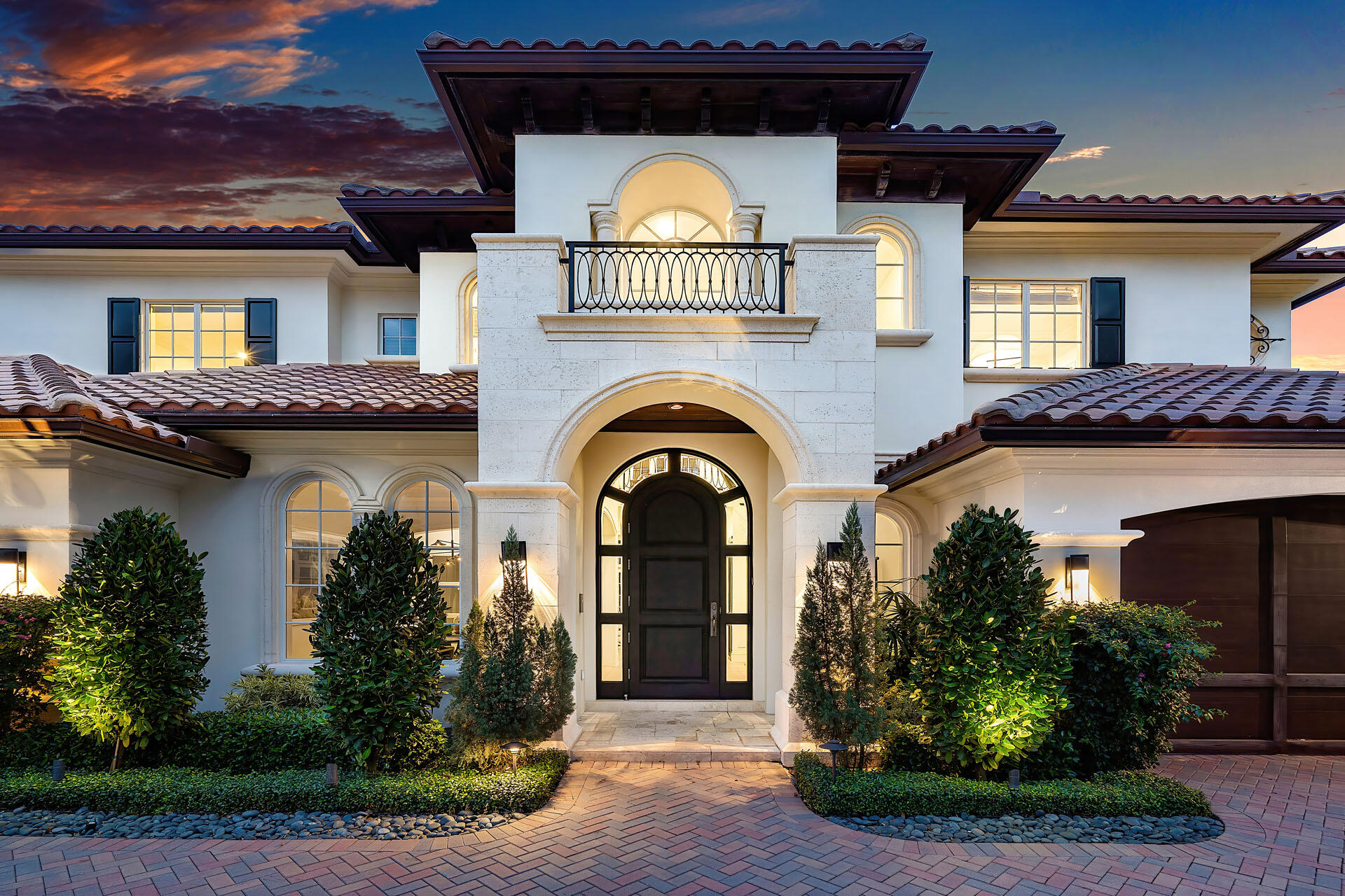 ROYAL PALM YACHT & COUNTRY CLUB - Residential