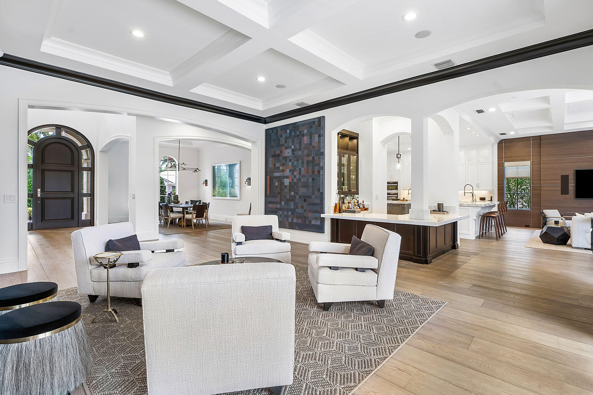 ROYAL PALM YACHT & COUNTRY CLUB - Residential