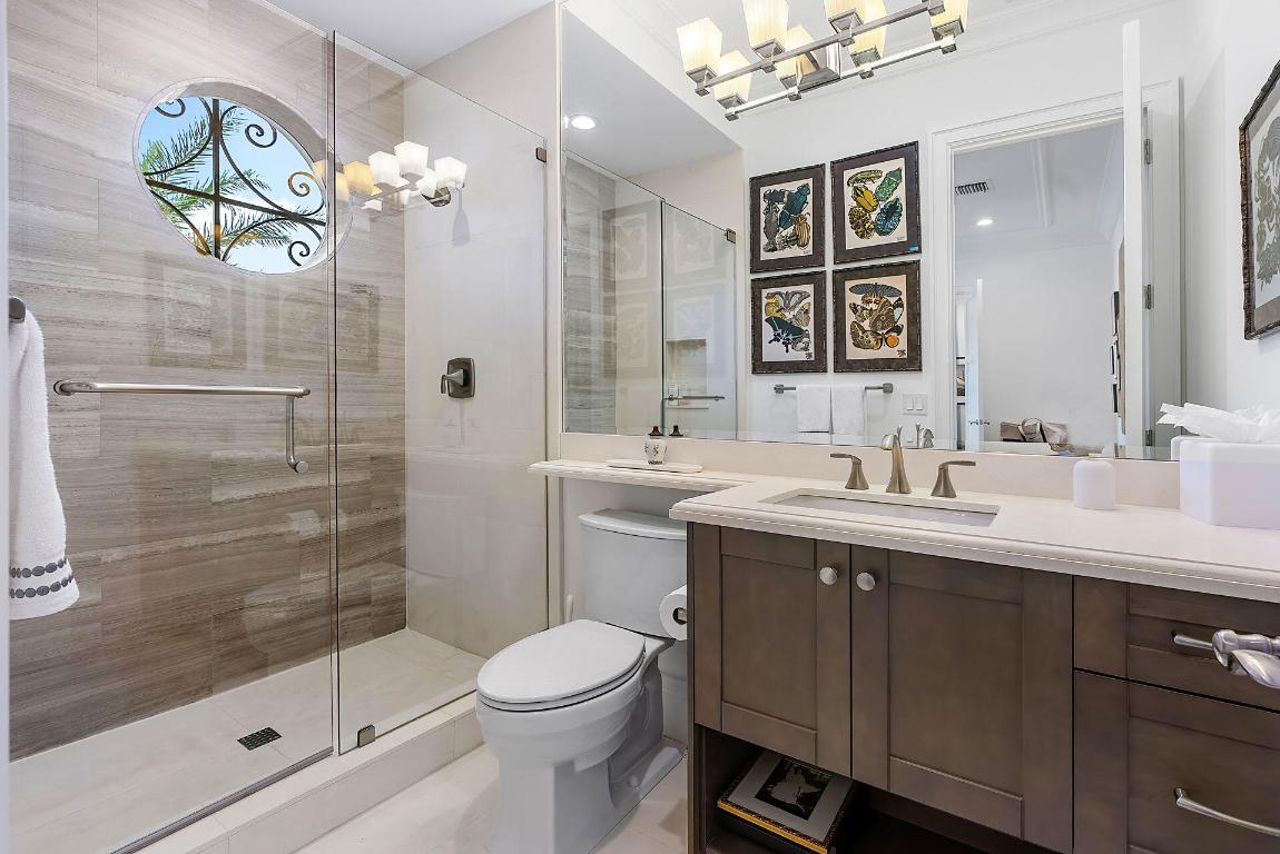 ROYAL PALM YACHT & COUNTRY CLUB - Residential