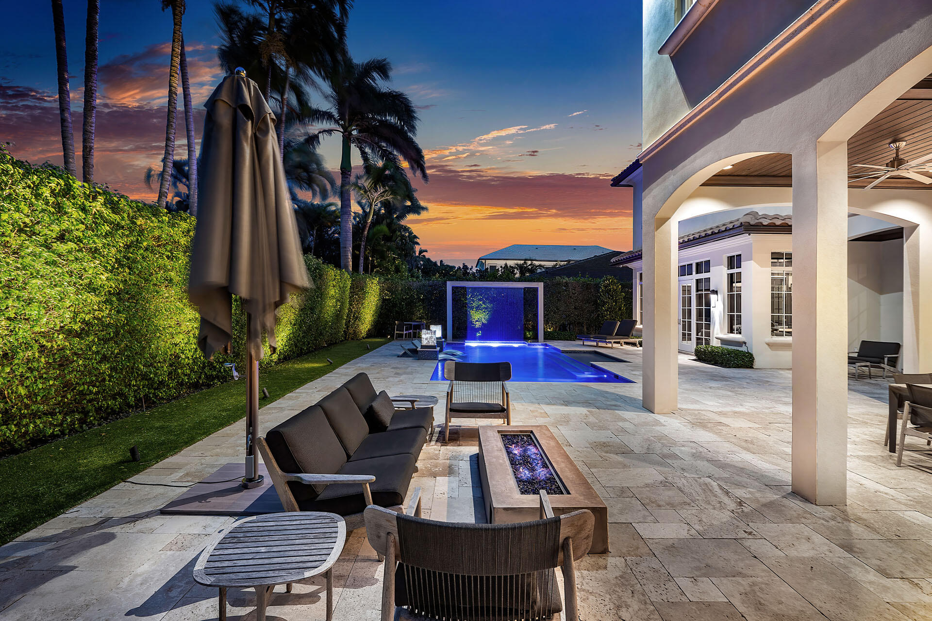 ROYAL PALM YACHT & COUNTRY CLUB - Residential