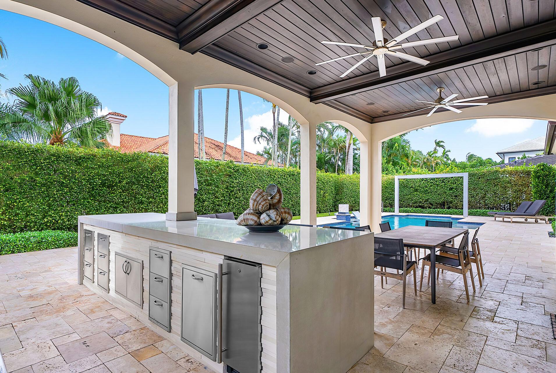 ROYAL PALM YACHT & COUNTR - Residential