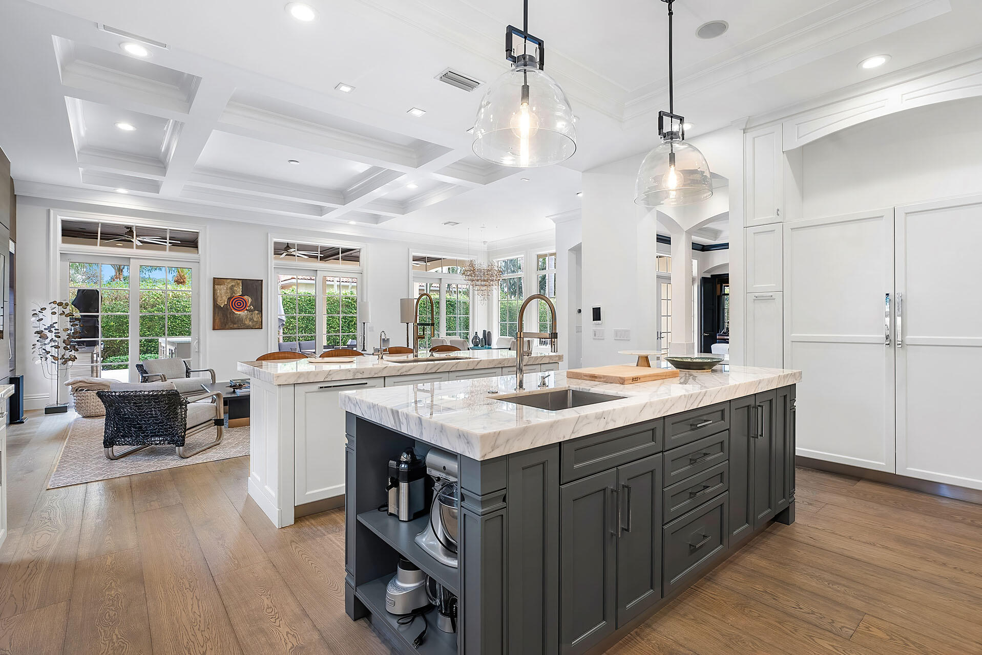 ROYAL PALM YACHT & COUNTRY CLUB - Residential