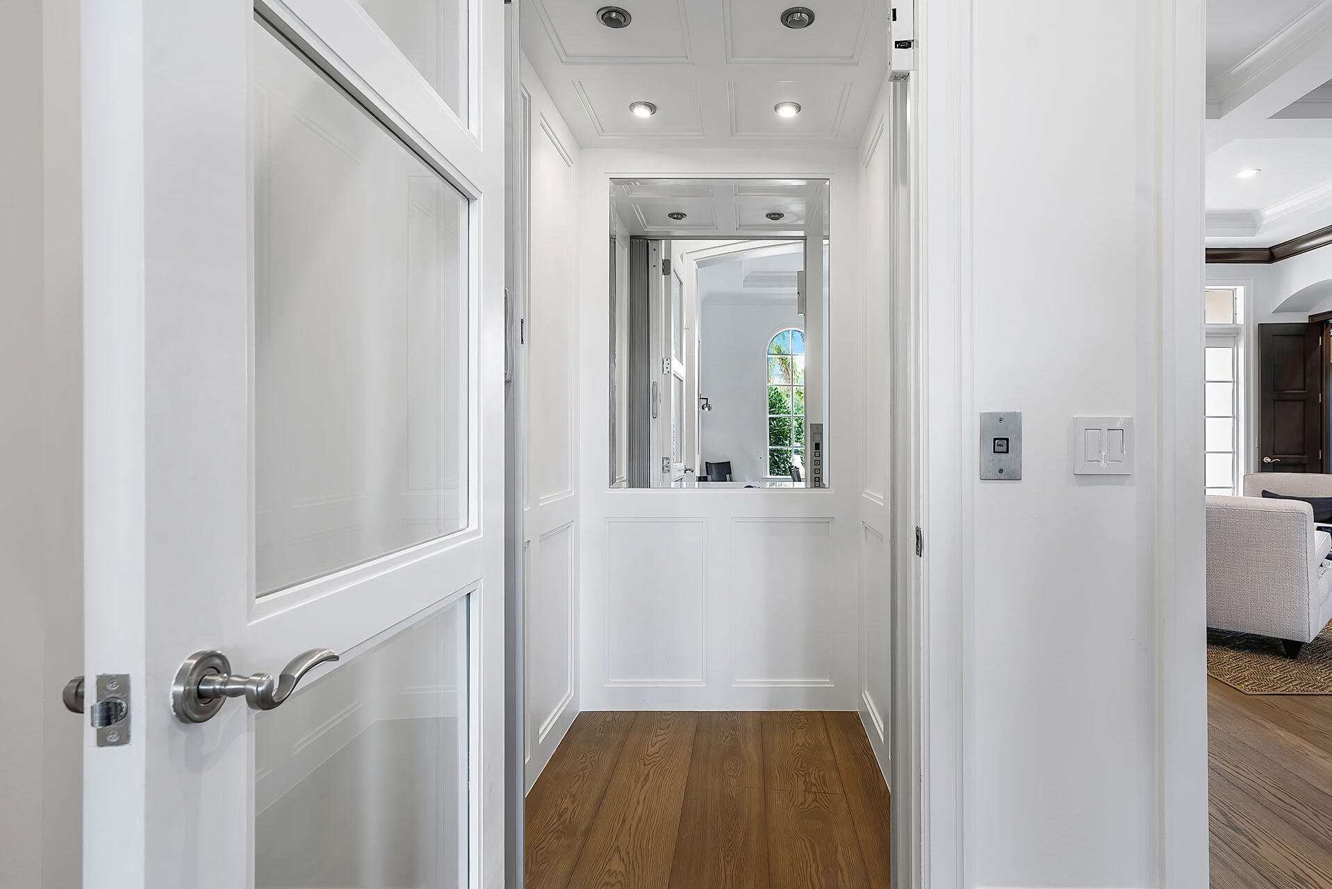 ROYAL PALM YACHT & COUNTRY CLUB - Residential