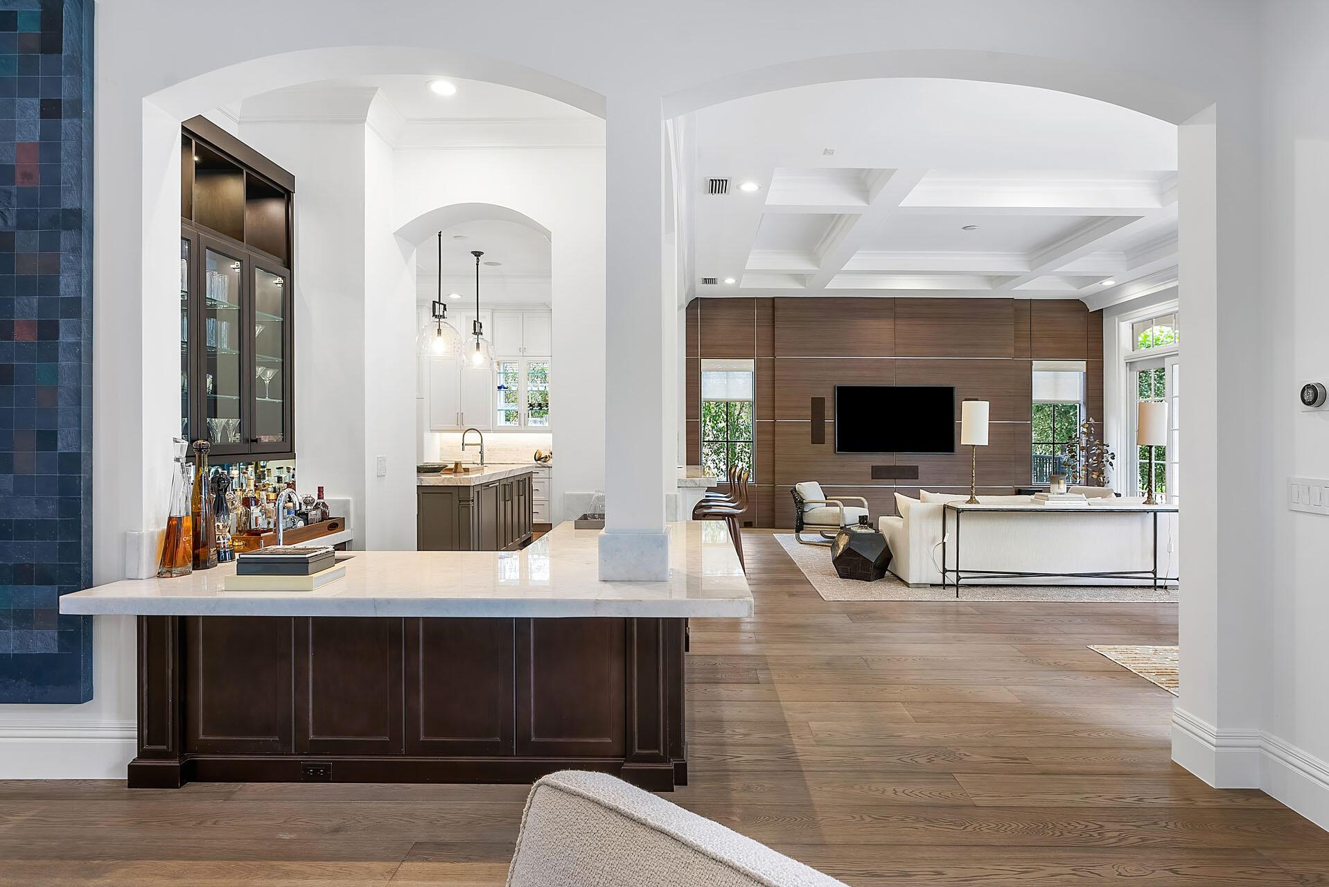 ROYAL PALM YACHT & COUNTR - Residential