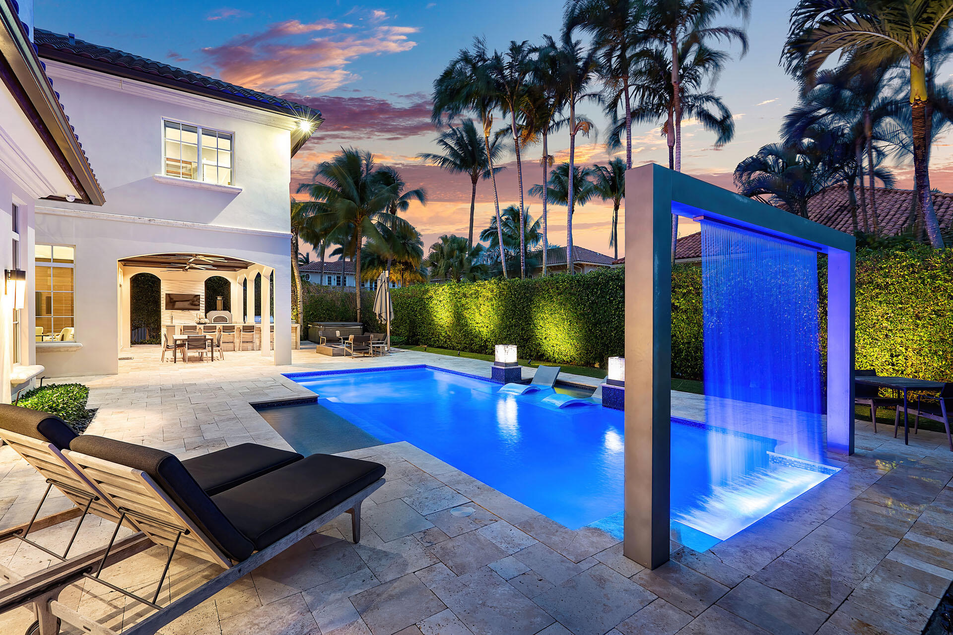 ROYAL PALM YACHT & COUNTRY CLUB - Residential