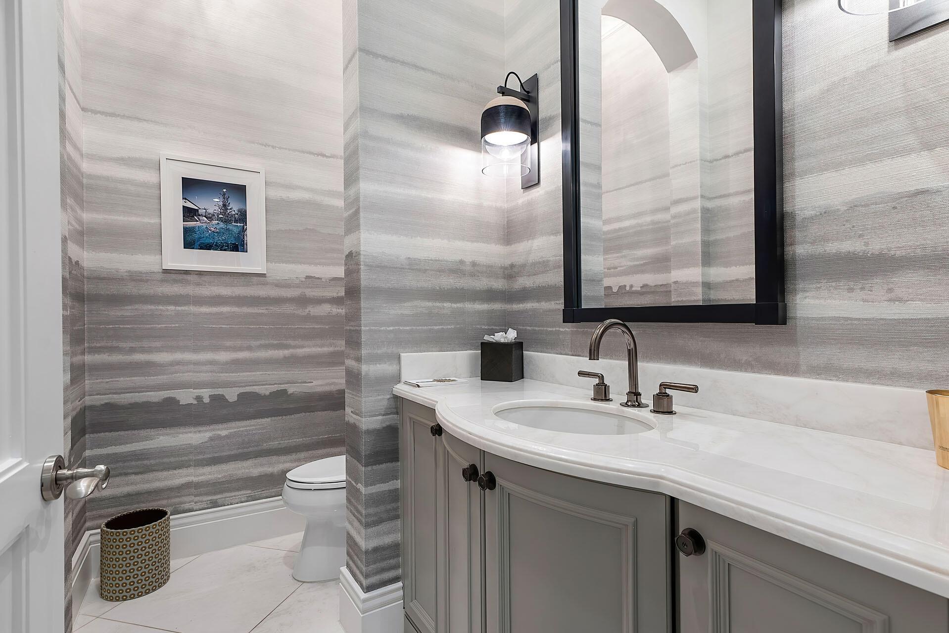 ROYAL PALM YACHT & COUNTR - Residential