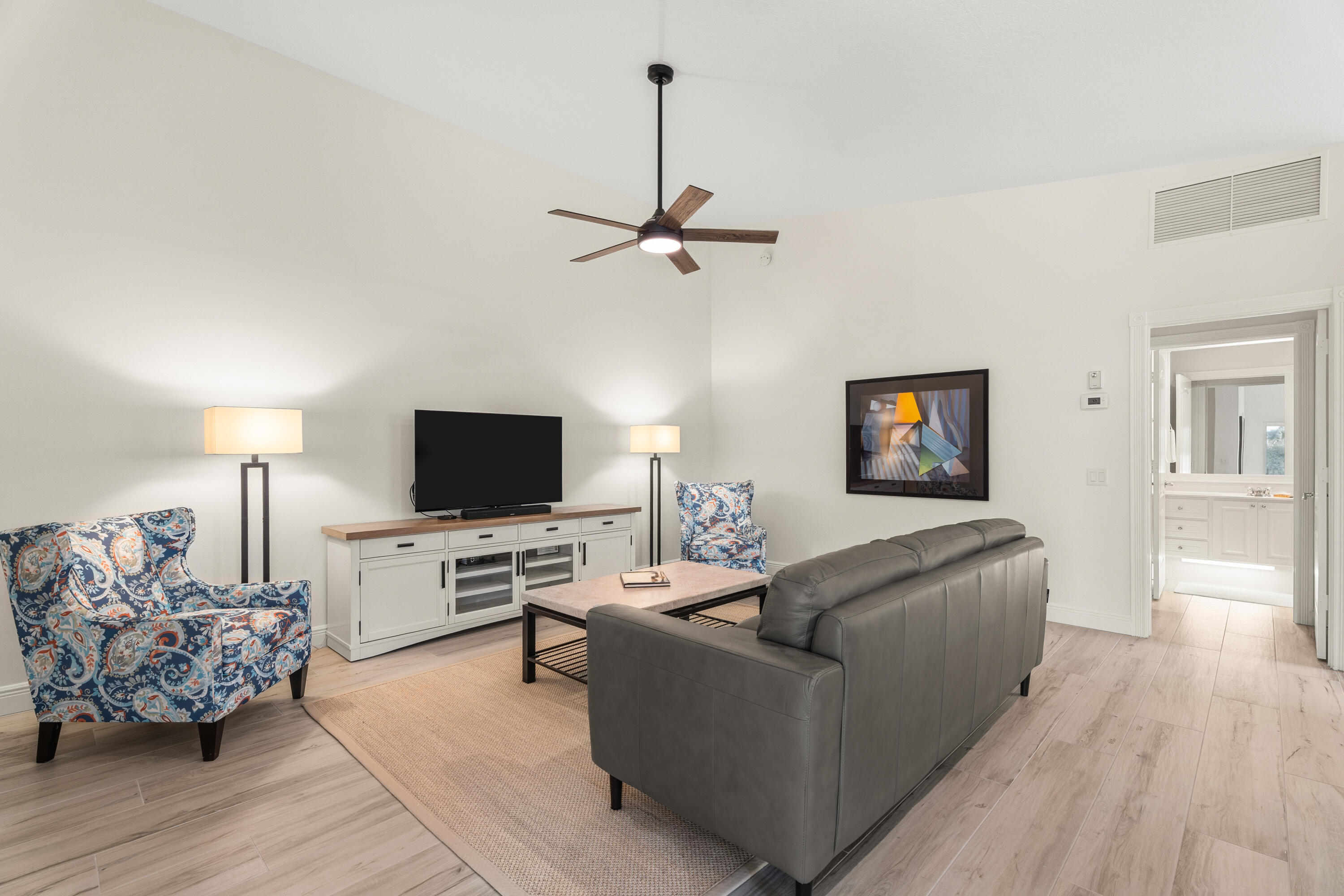 THE RETREAT - Residential