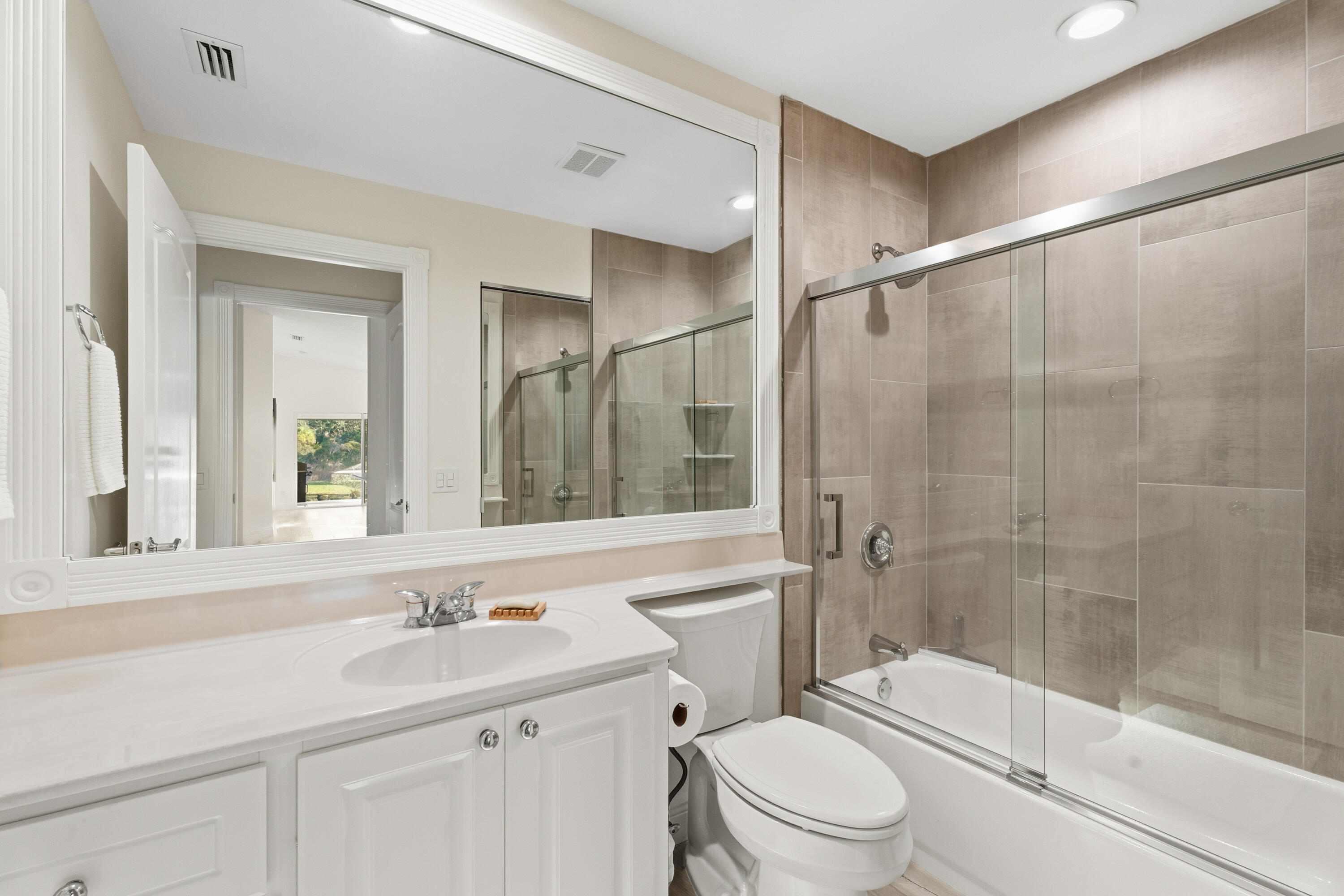 THE RETREAT - Residential